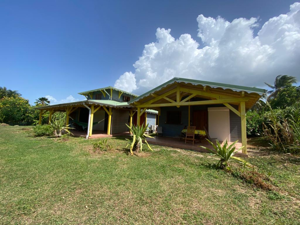 Vente SainteRose Complexe touristique 4 villas et bungalows à Nogent