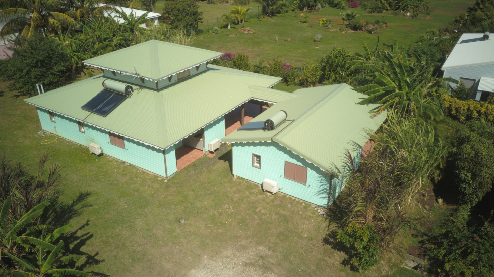 Vente SainteRose Complexe touristique 4 villas et bungalows à Nogent