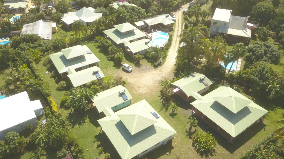 Vente SainteRose Complexe touristique 4 villas et bungalows à Nogent