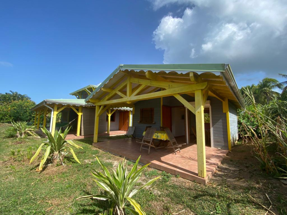 Vente SainteRose Complexe touristique 4 villas et bungalows à Nogent